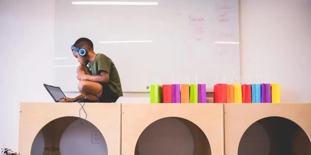 Challenges in Implementing AI Tutoring Platforms